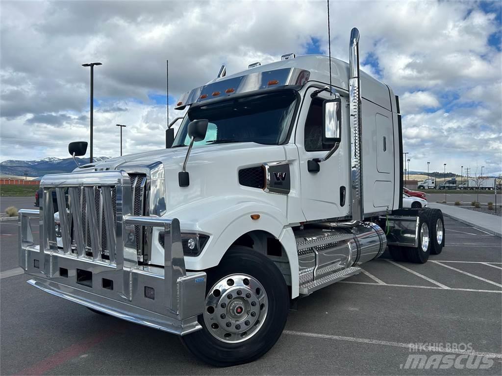 Western Star 49X Vetopöytäautot