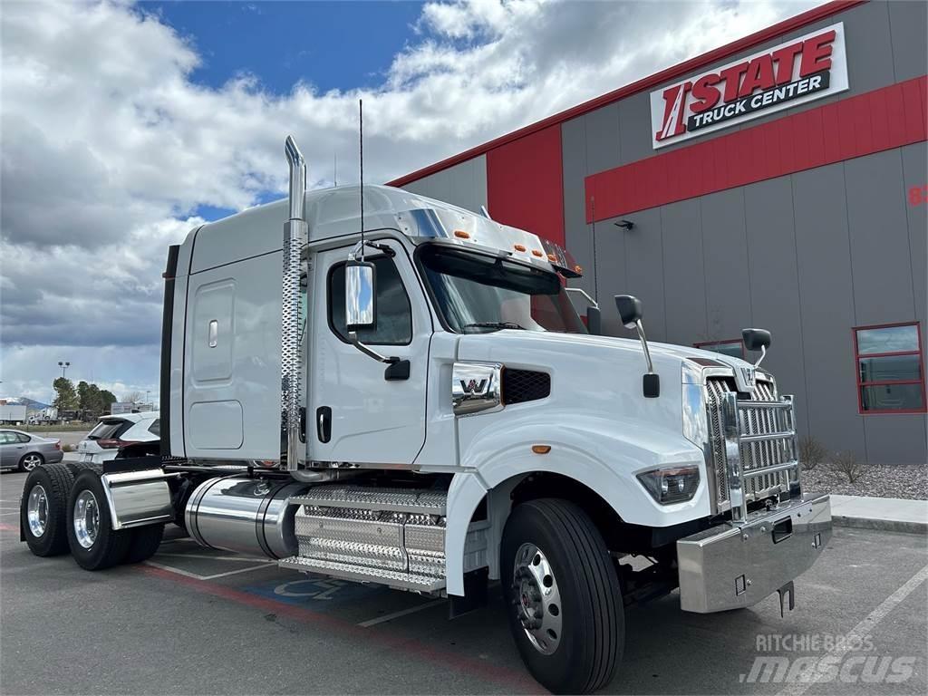 Western Star 49X Vetopöytäautot