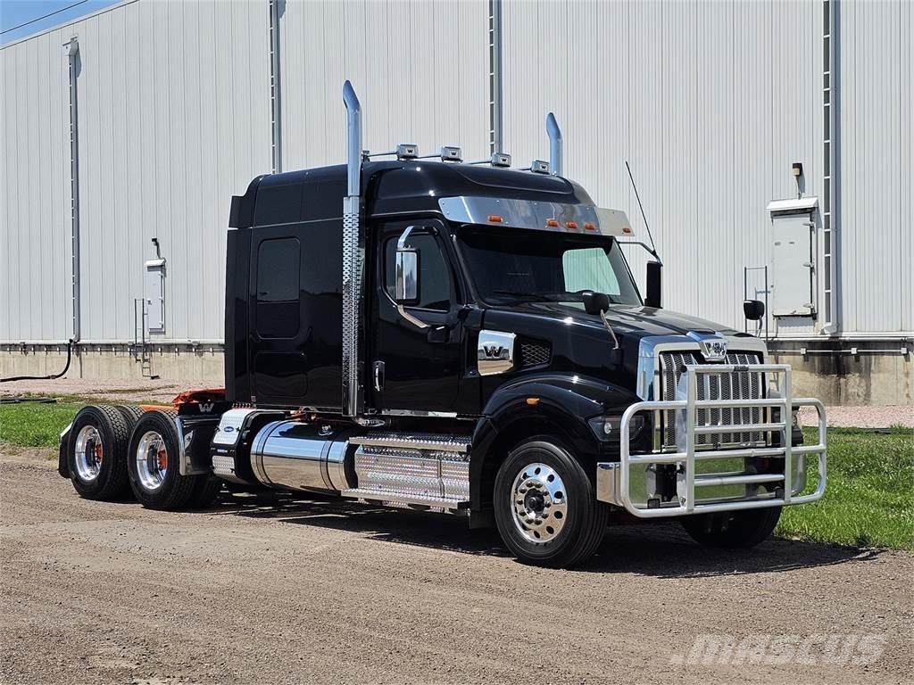 Western Star 49X Vetopöytäautot
