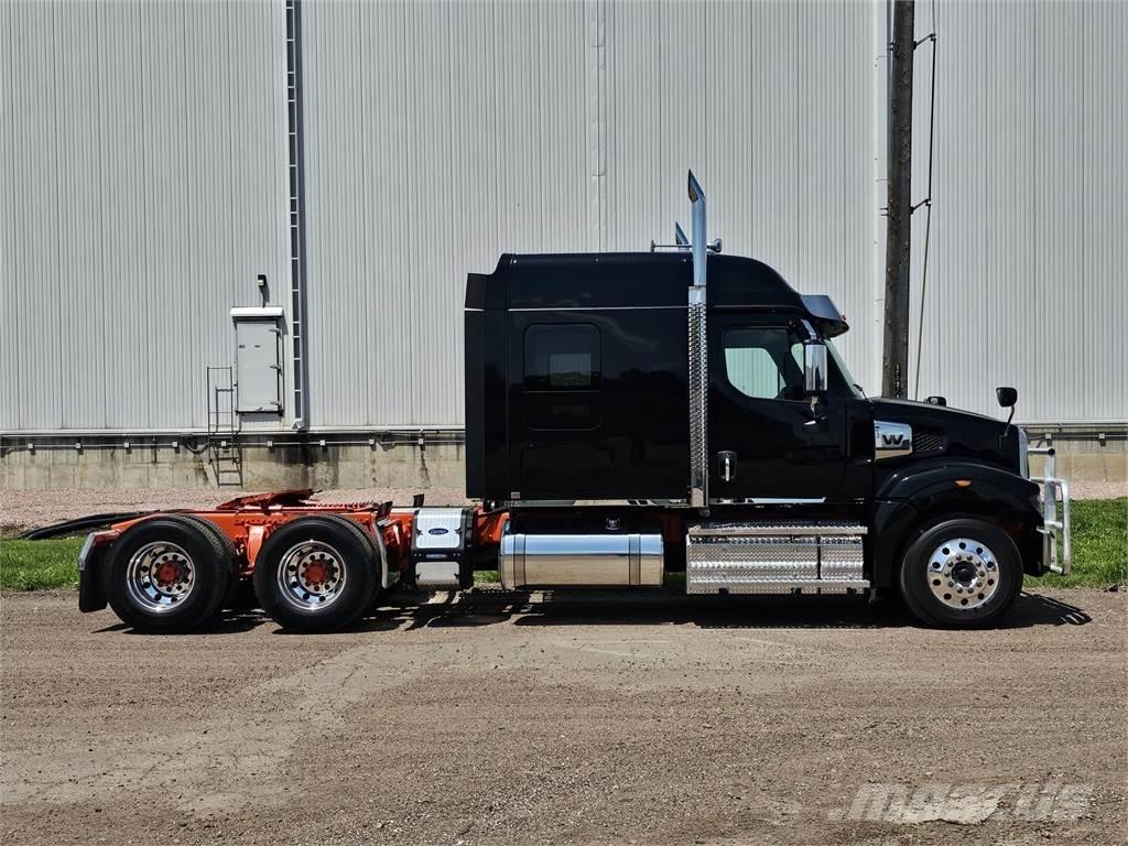 Western Star 49X Vetopöytäautot