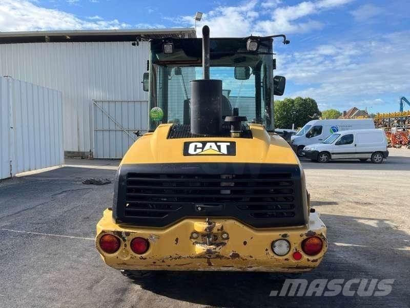 CAT 906H Pienkuormaajat