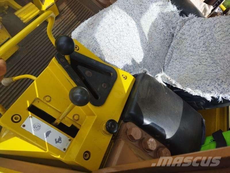 CAT 963 Telakuormaajat