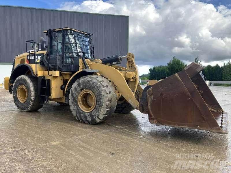 CAT 966M Pyöräkuormaajat