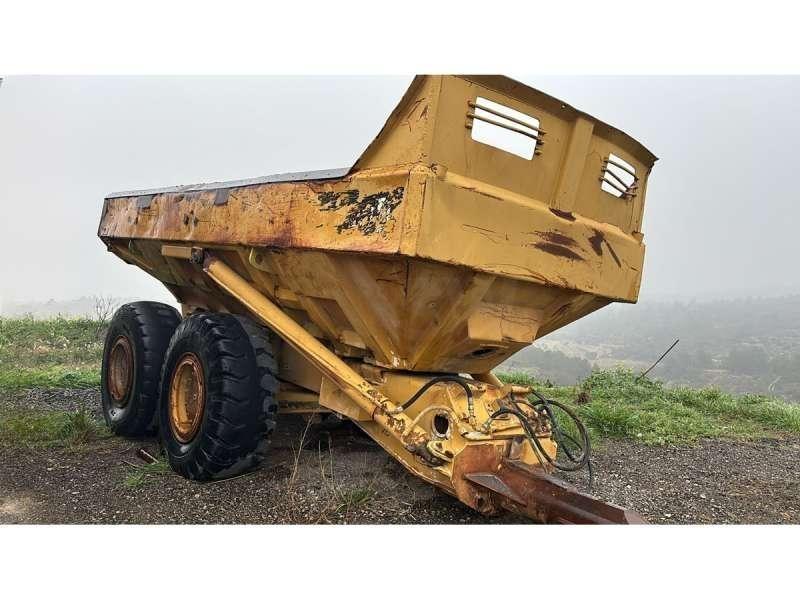 CAT D250B Sora- ja kippiperävaunut