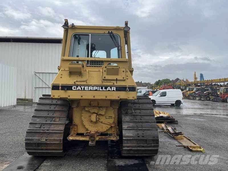 CAT D4H LGP Telaketjupuskutraktorit