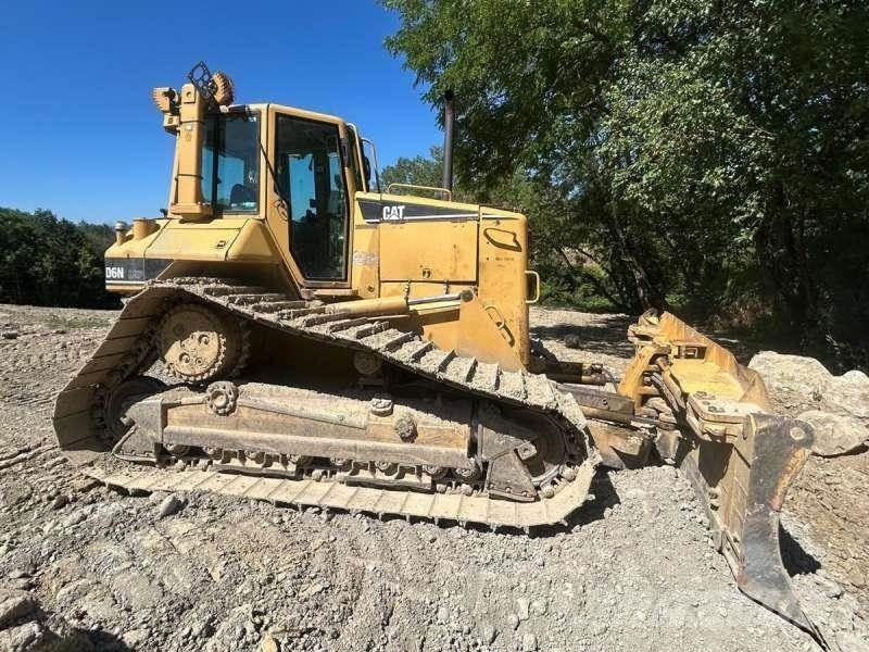 CAT D6N LGP Telaketjupuskutraktorit
