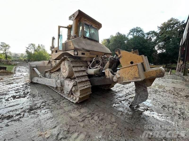 CAT D8L Telaketjupuskutraktorit