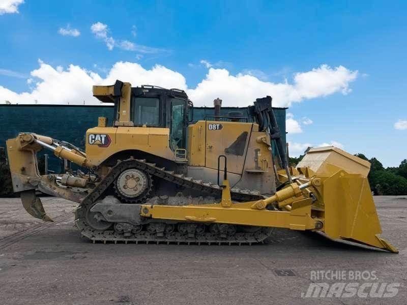 CAT D8T Telaketjupuskutraktorit