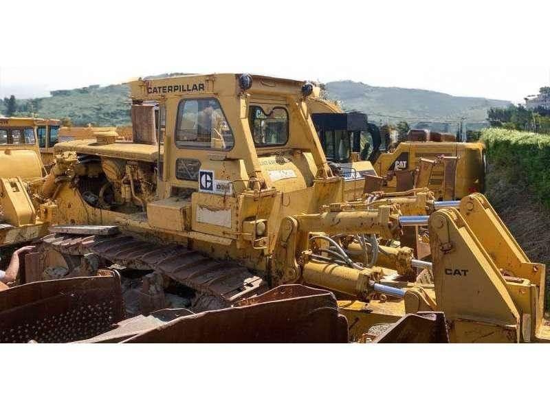 CAT D9H Telaketjupuskutraktorit