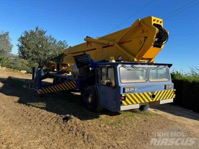 Condor 125/S Mobiilinosturit