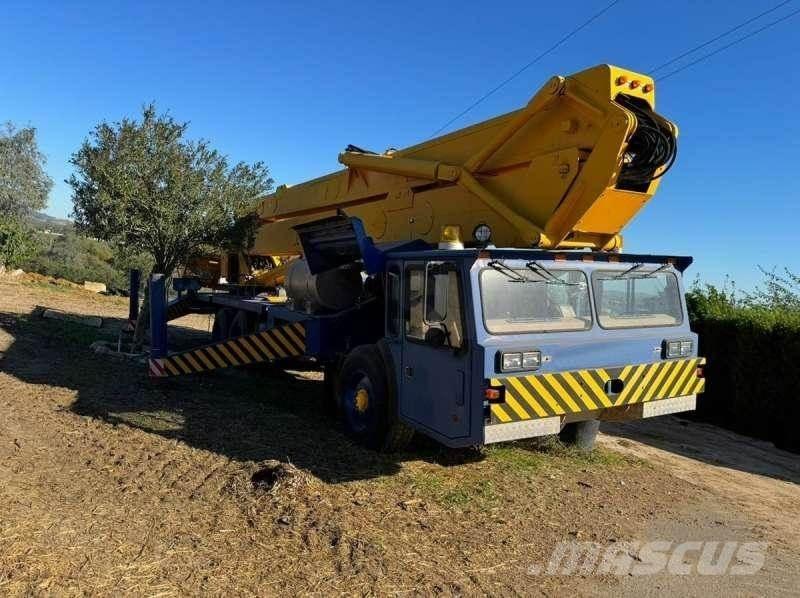 Condor 125/S Mobiilinosturit