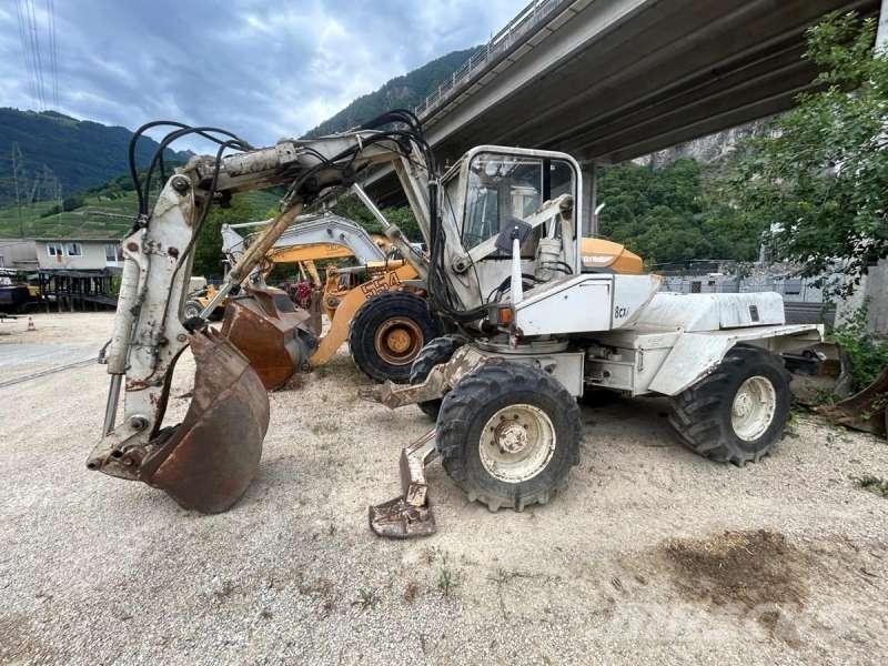 Mecalac 8CXI Pyöräkaivukoneet