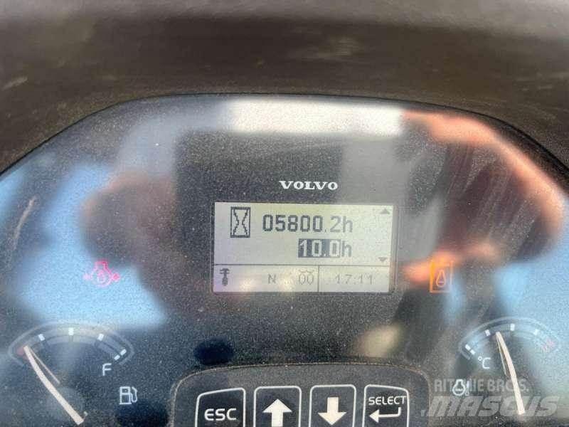 Volvo BL71B Kaivurikuormaajat