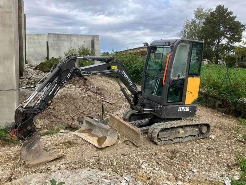 Volvo ECR25D Minikaivukoneet < 7t