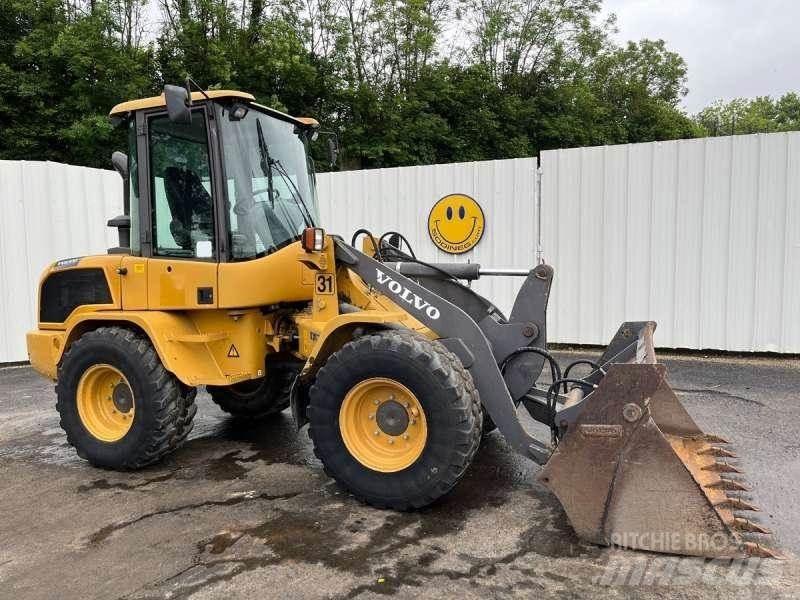 Volvo L30G Pienkuormaajat
