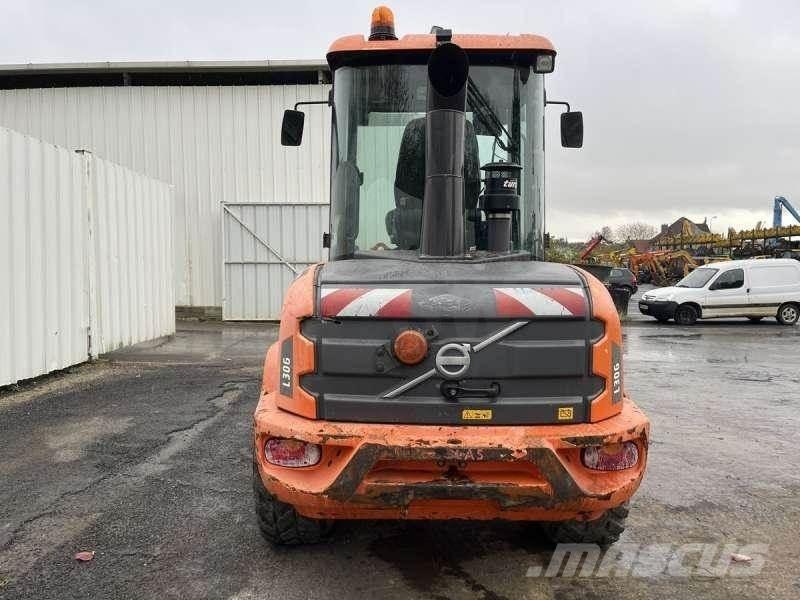 Volvo L30G Pienkuormaajat
