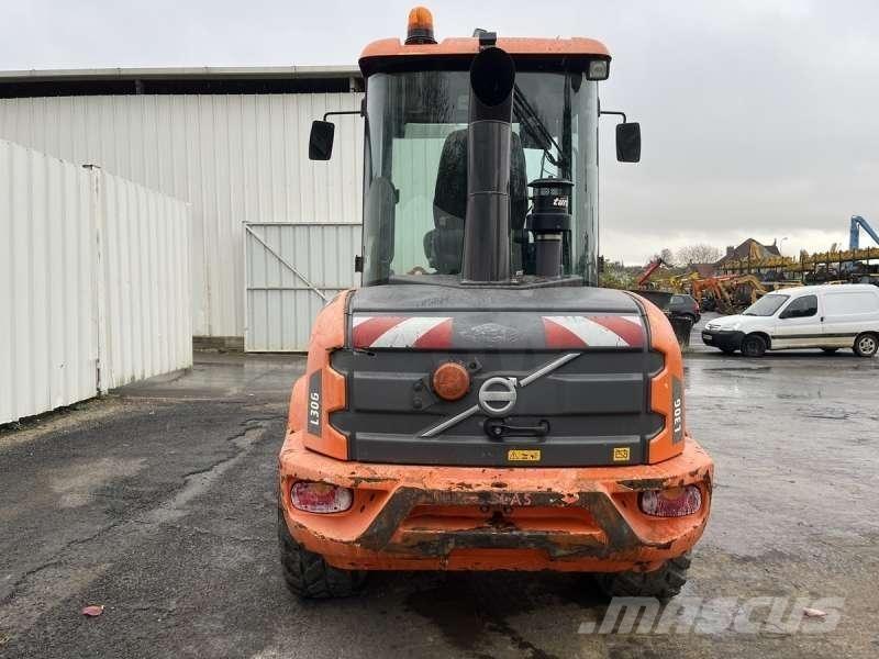 Volvo L30G Pienkuormaajat