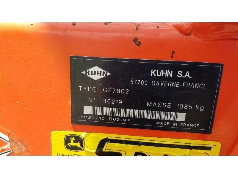Kuhn GF7802 Pöyhimet ja haravat