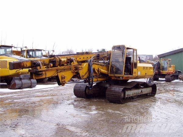 ABI / Zeppelin ZR26T / ABI Paalutuskoneet