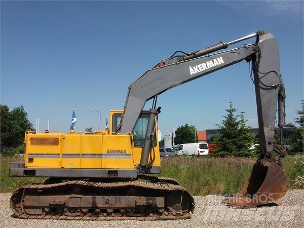 Åkerman EC230 Telakaivukoneet
