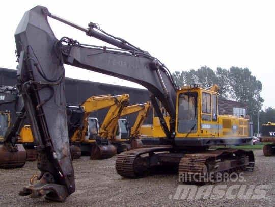 Åkerman EC450 Telakaivukoneet