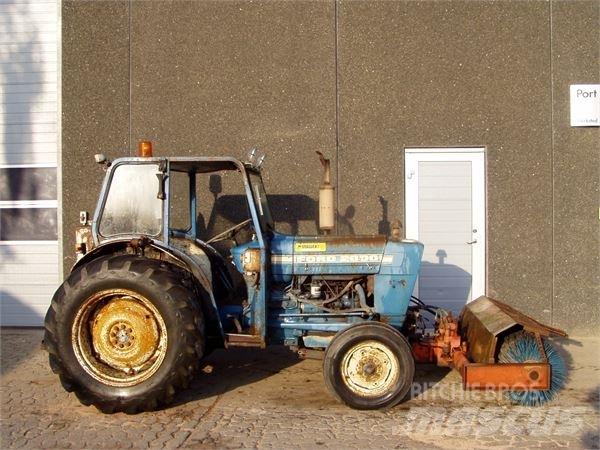 Ford 2000 Traktorit