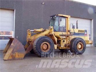 Komatsu WA450-1 Pyöräkuormaajat