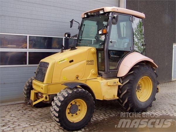 New Holland NH95 Traktorit