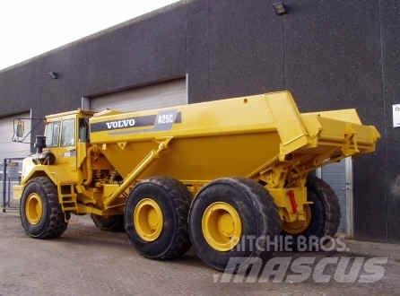 Volvo A25C Dumpperit