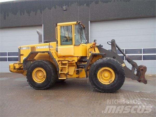 Volvo L120D Pyöräkuormaajat