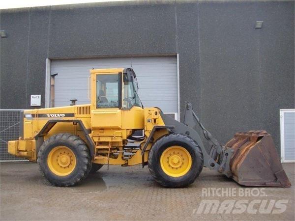Volvo L90C Pyöräkuormaajat