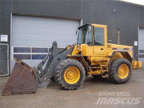 Volvo L90C Pyöräkuormaajat