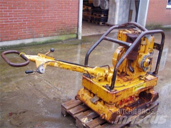 Weber 6011 Muut jyrät