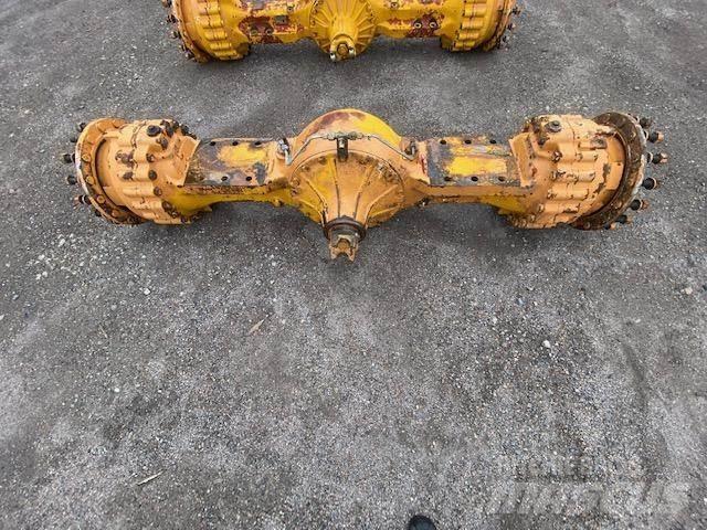 CASE 821 c axles Akselit