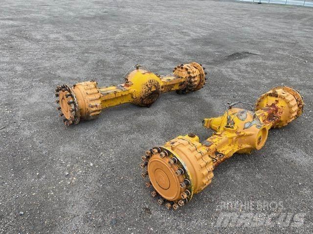 CASE 821 c axles Akselit