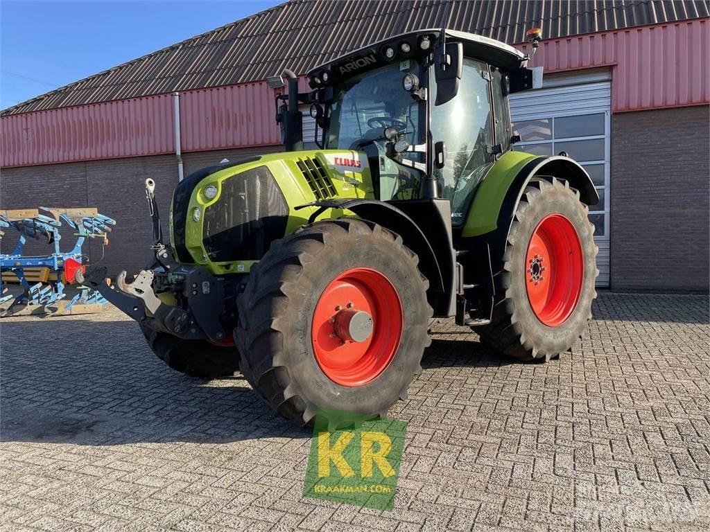 CLAAS Arion 530 Traktorit