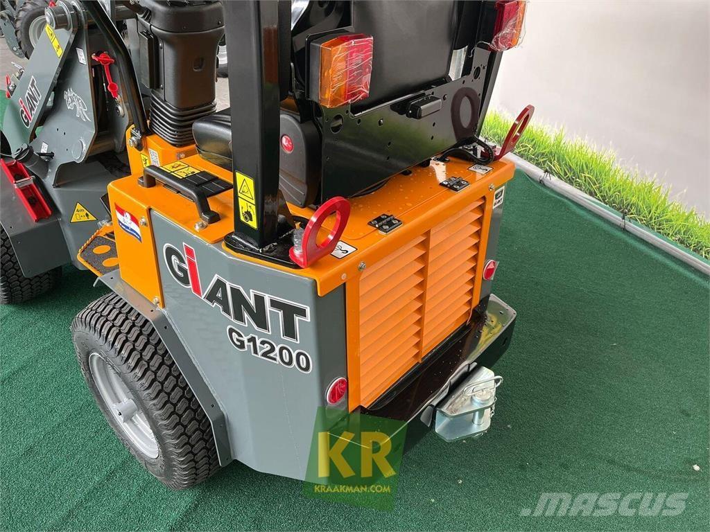 GiANT G1200 Etukuormaimet ja kaivuulaitteet