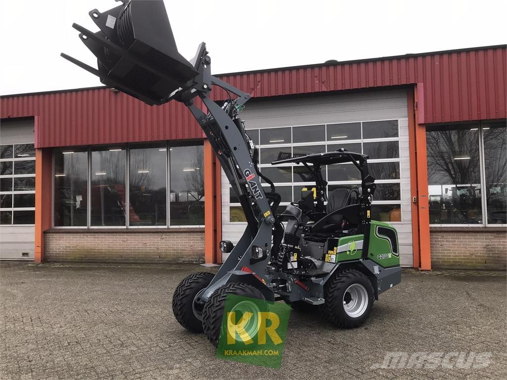 GiANT G2700E Etukuormaimet ja kaivuulaitteet