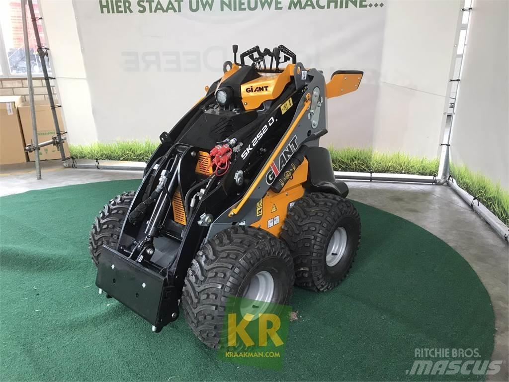 GiANT SK252D Etukuormaimet ja kaivuulaitteet