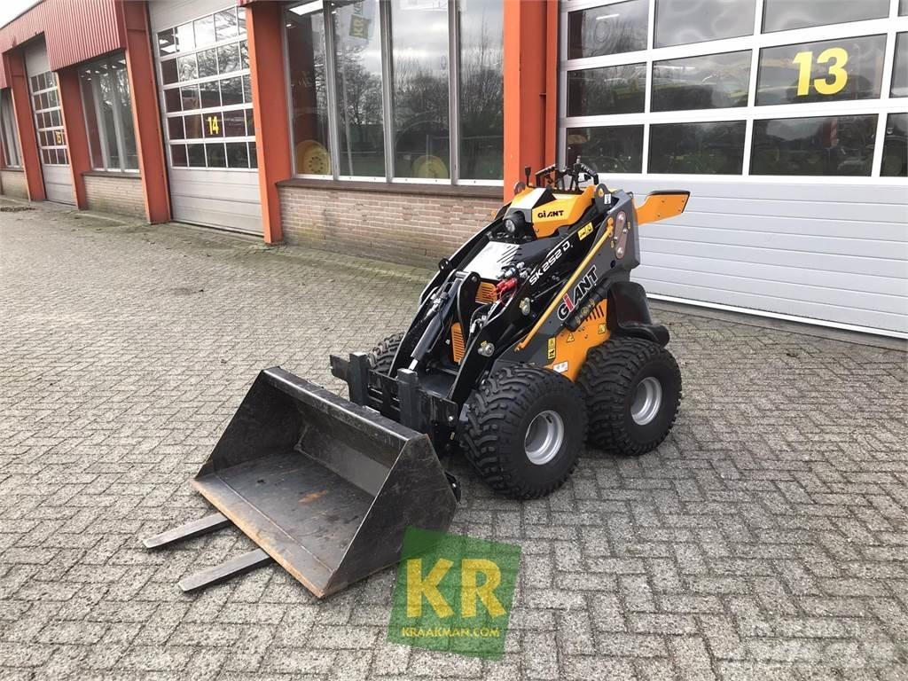 GiANT SK252D Etukuormaimet ja kaivuulaitteet