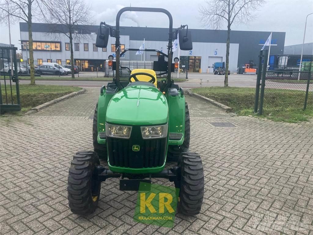 John Deere 3038E Taajamatraktorit