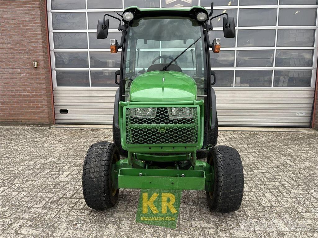 John Deere 3038R Taajamatraktorit