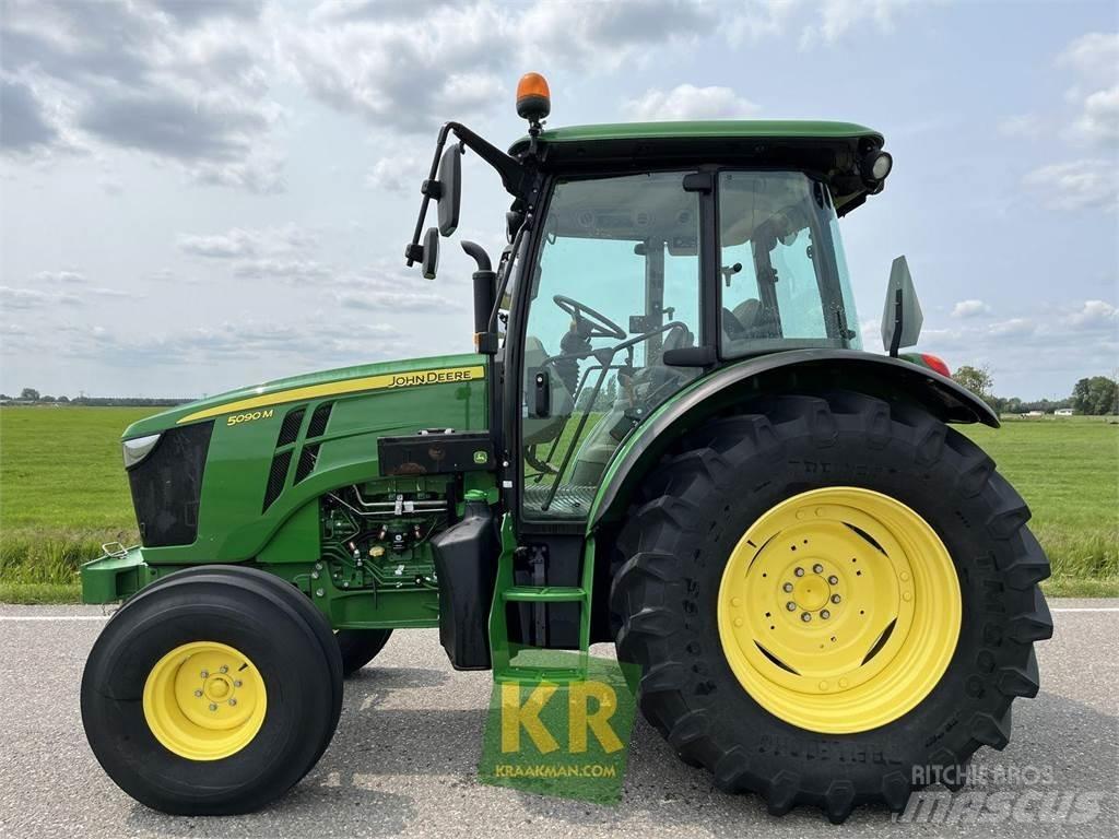 John Deere 5090M Traktorit