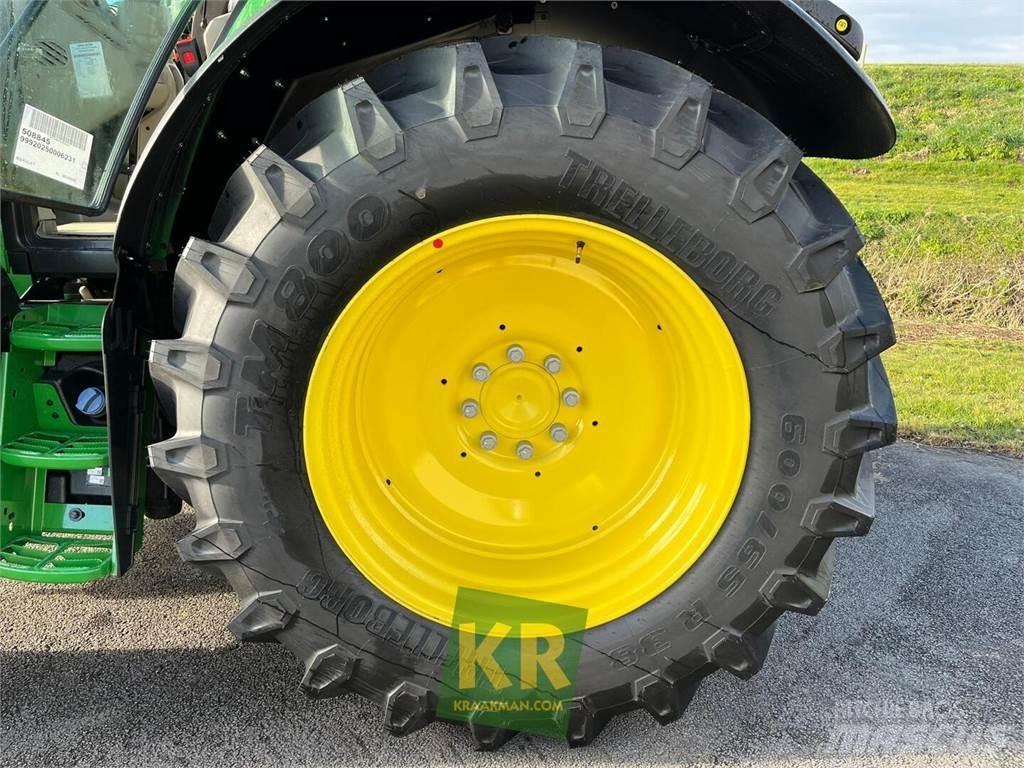 John Deere 6120M Traktorit