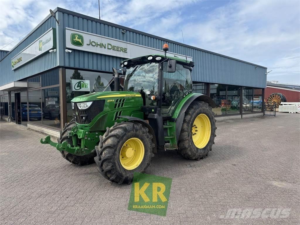 John Deere 6125R Traktorit