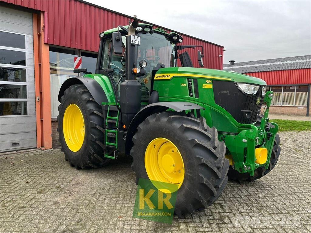 John Deere 6M 250 Traktorit