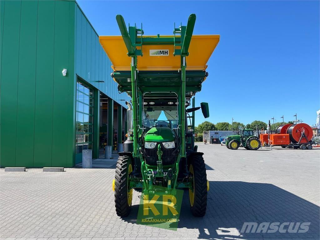 John Deere 6R 155 Traktorit