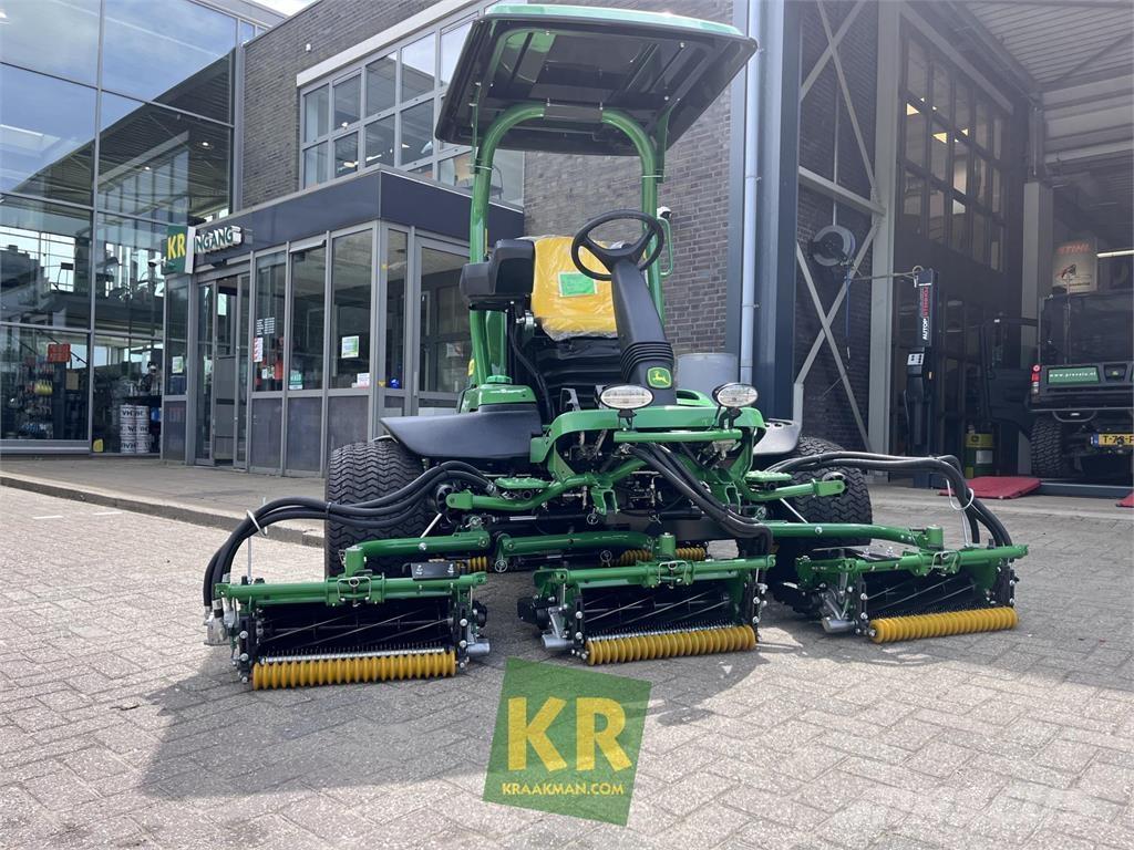 John Deere 8700A Greenikoneet