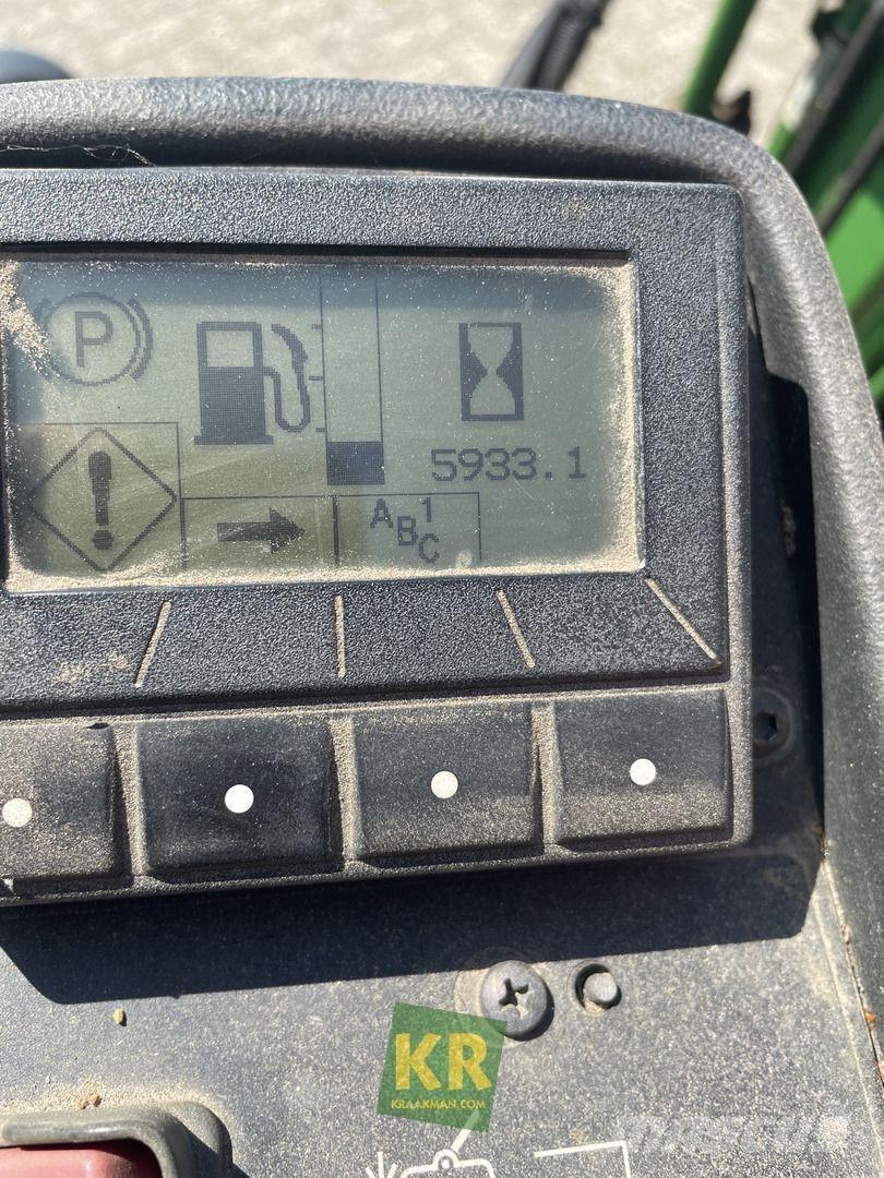 John Deere 8700A Greenikoneet