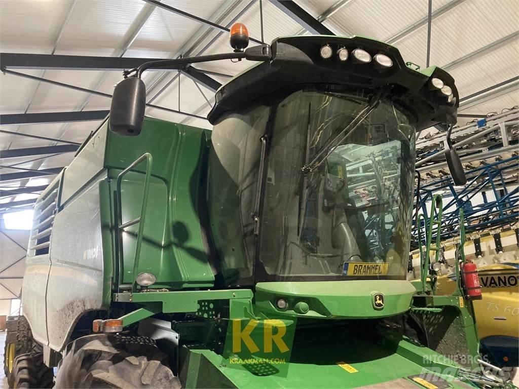 John Deere W650 Leikkuupuimurit